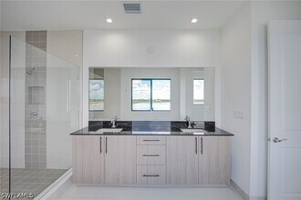Building Photo - 4775 Quercia Dr