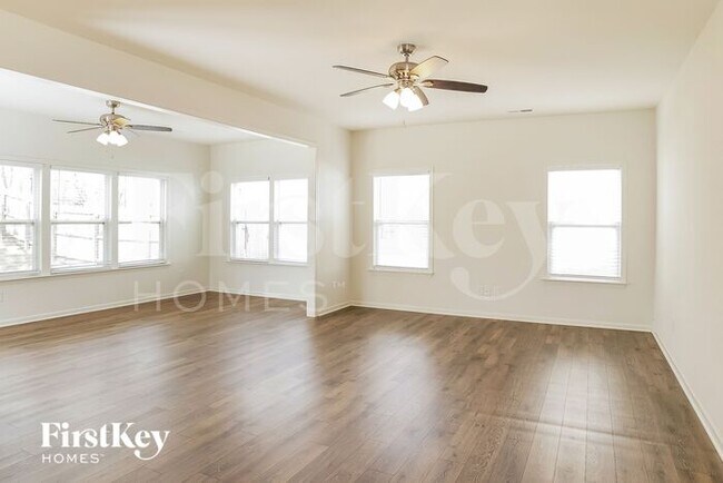 Foto del edificio - 5625 Tier View Trail