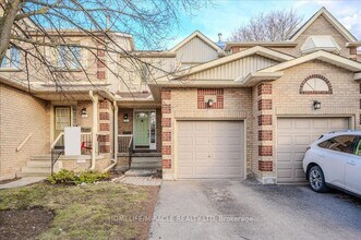 Building Photo - 302 College Av W