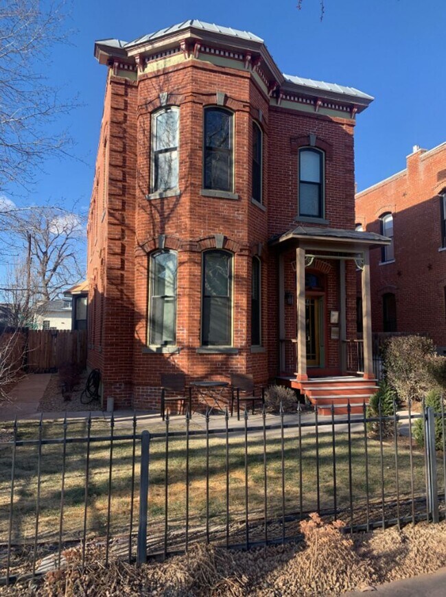 Building Photo - 2531 Curtis Street