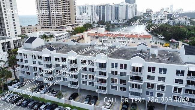 Foto del edificio - Capomar Miami Beach