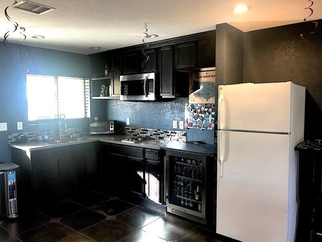 Foto del edificio - 42845 48th St W