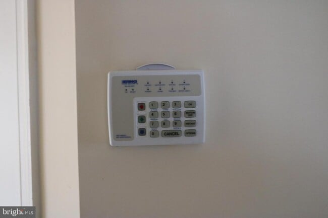 Foto del edificio - 206 Highland Blvd