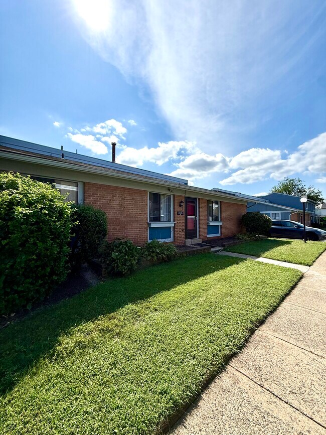 Foto del edificio - 8651 Madera Ct