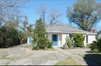 Building Photo - 4839 Ventura Ln