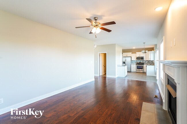 Building Photo - 2396 Andersonville Dr