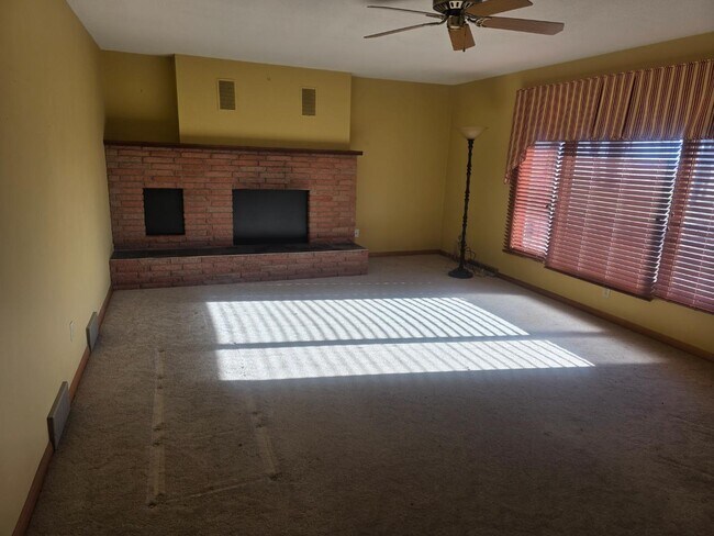 Foto del edificio - 46258 312th St