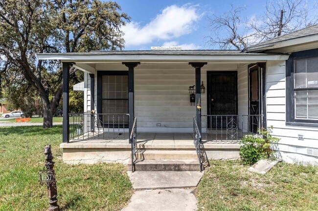 Building Photo - 1137 Donaldson Avenue