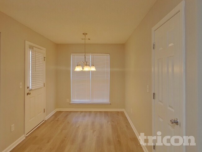 Building Photo - 133 Revere Turn