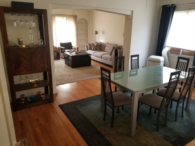 Foto del edificio - 466 N Orange Grove Ave