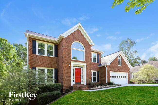 Building Photo - 5845 Valine Way