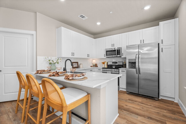 Building Photo - Boardwalk Village