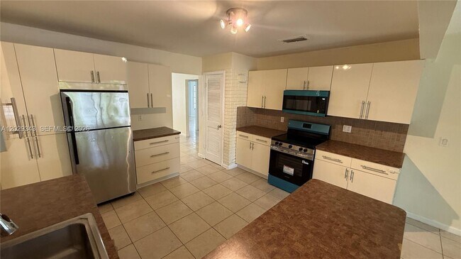 Foto del edificio - 3199 Coral Hills Dr