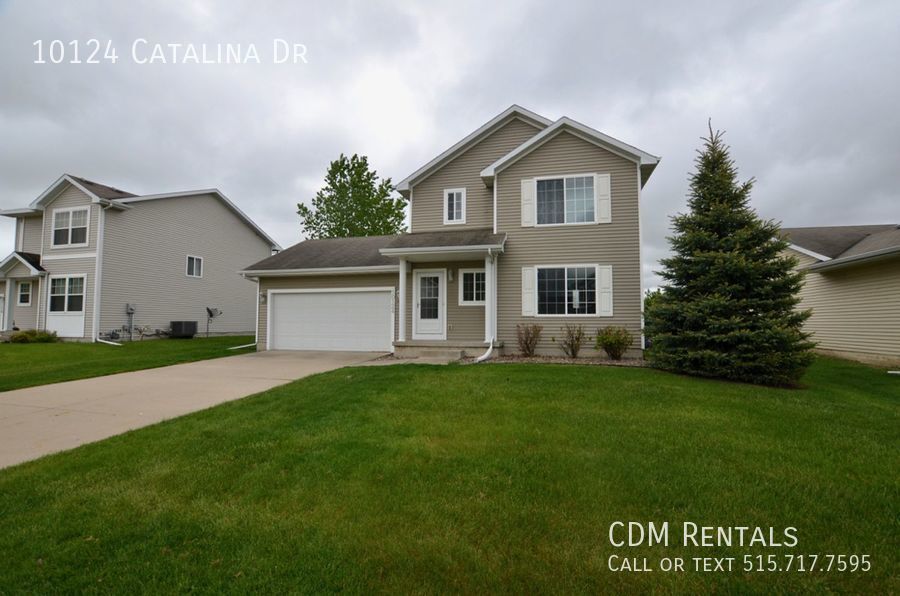 Primary Photo - Like-new Johnston home!