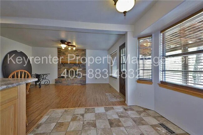 Foto del edificio - Charming 4BD/3BTH Home Near Lake Overholser – Prime Location & Spacious Backyard