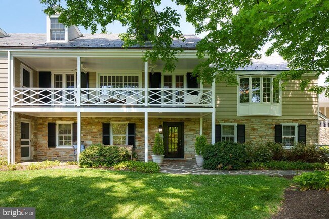 Foto del edificio - 821 Pretty Brook Rd