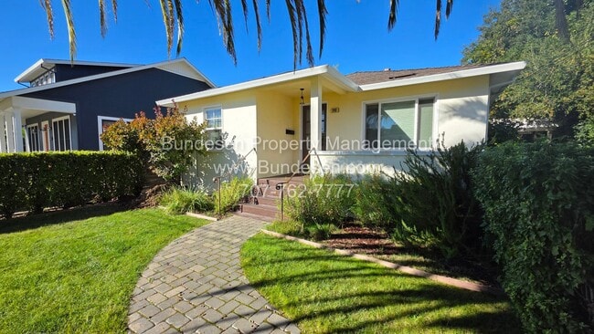Building Photo - Charming Mid-Century Bungalow & Updated Cottage in the Heart of Downtown Sonoma ~340 Church Street