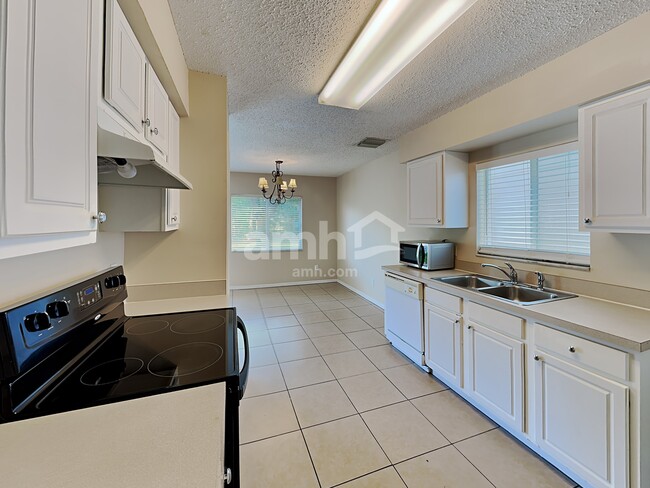 Foto del edificio - 12964 Fennway Ridge Dr