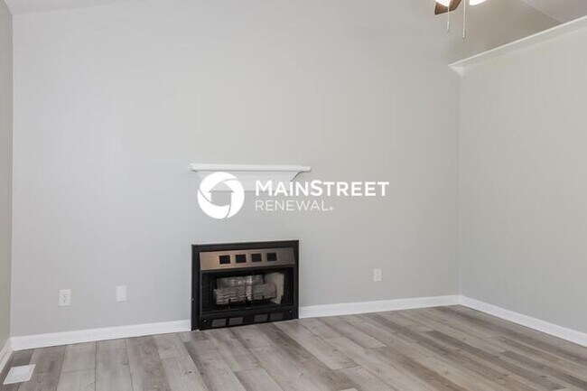 Building Photo - 3 Bedroom Pet-Friendly Home in CLAYTON, NC with Main Street Renewal