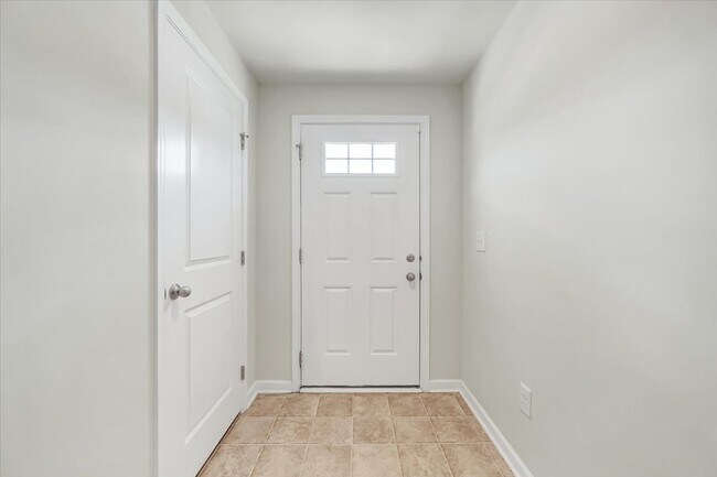 Foto del edificio - 5941 River Landing Dr