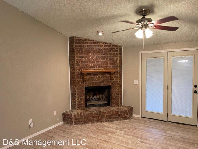 Building Photo - 2 br, 2 bath House - 2101 S. Robinson