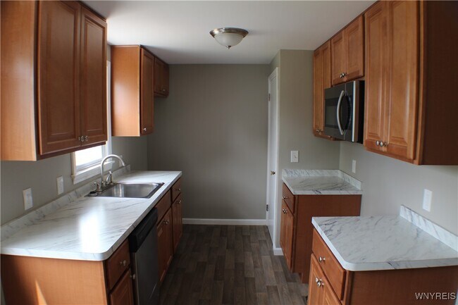 Foto del edificio - 110 Susan Ln