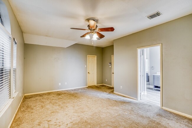 Building Photo - 1122 Chase Park Dr