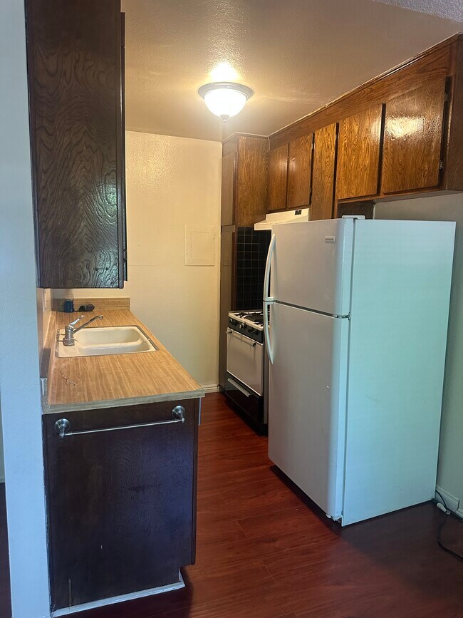 Foto del edificio - 15524 Sherman Way