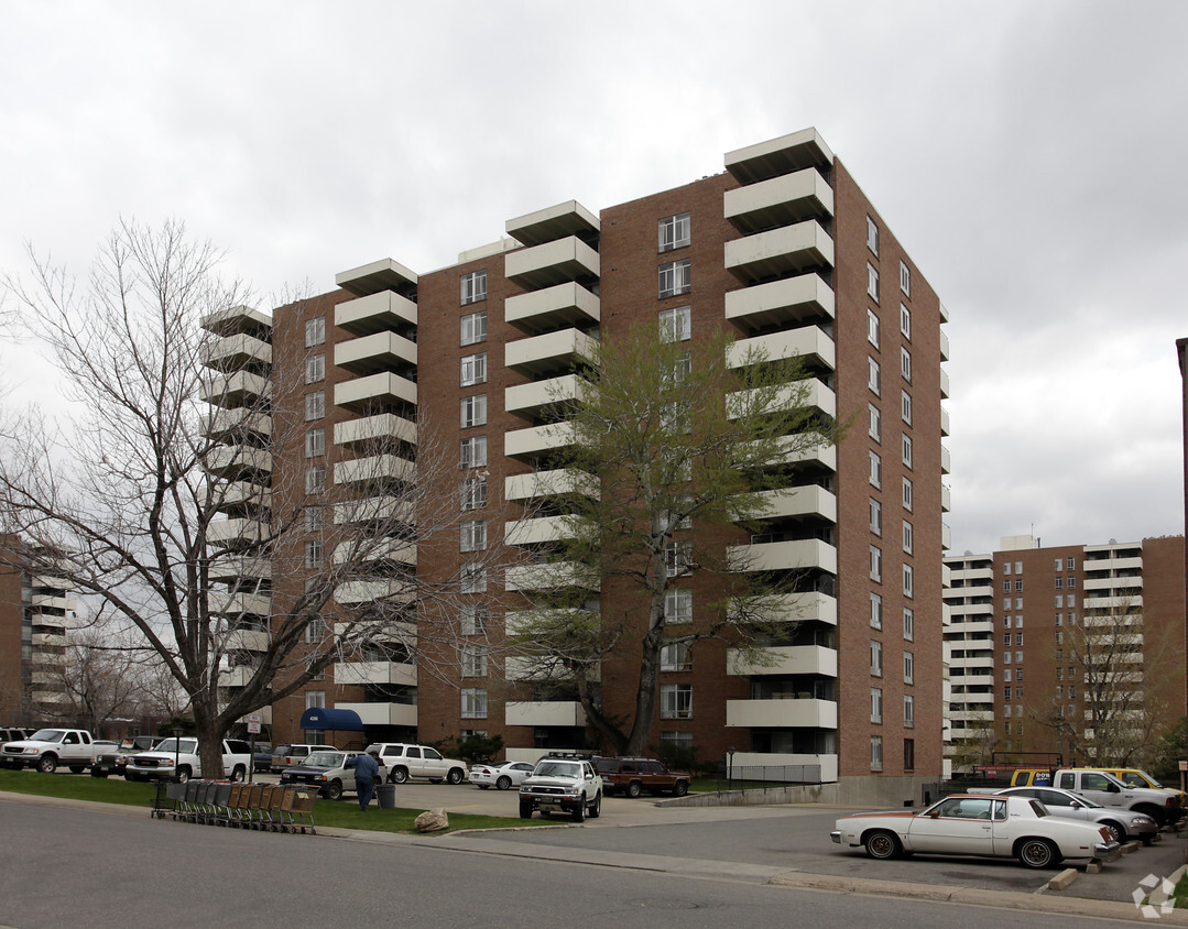 Van Dyke Apartaments - Van Dyke Apartments