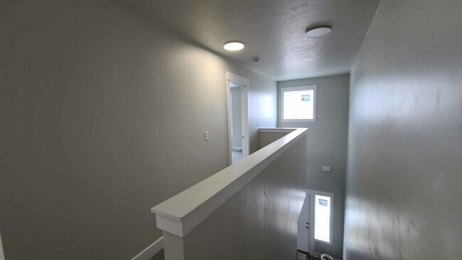 Building Photo - 109 Hillcrest Ave