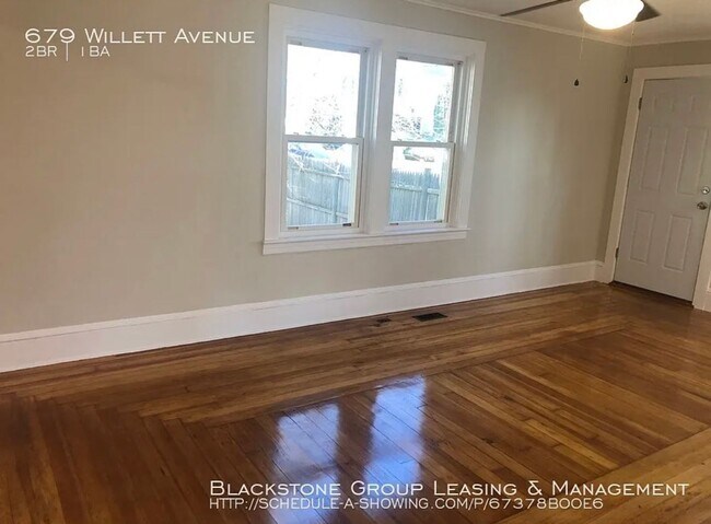 Foto del edificio - 679 Willett Ave