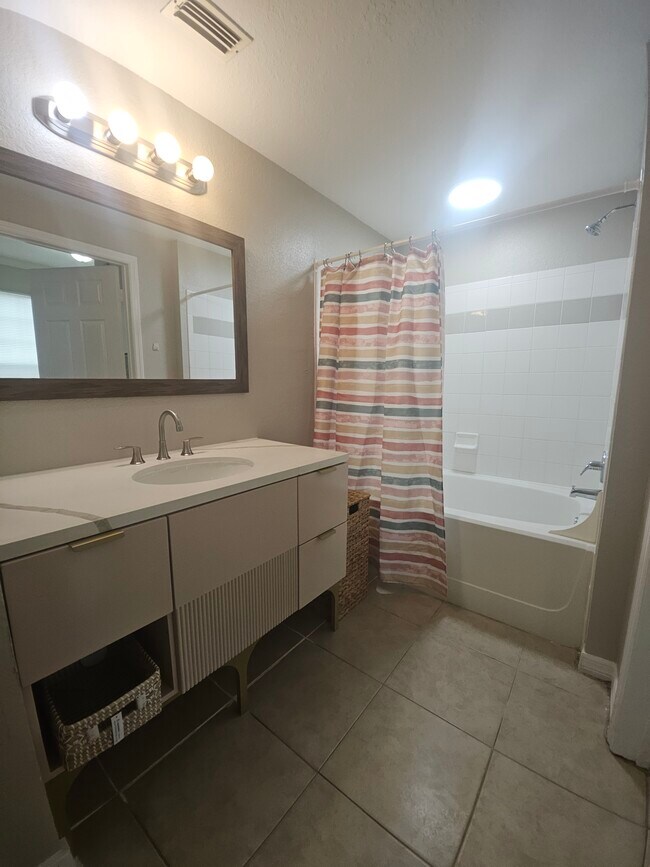 Building Photo - 5538 Pga Blvd