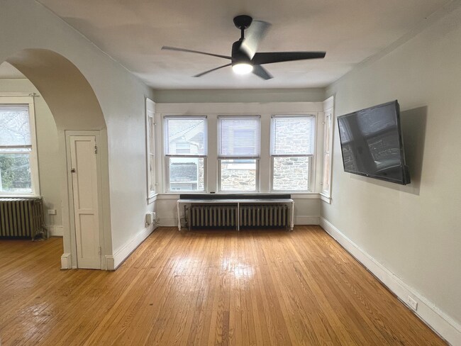 Foto del edificio - 513 E 19th St