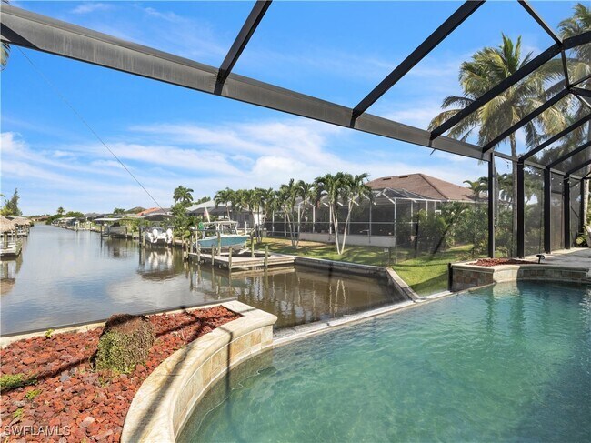 Building Photo - 4009 Chiquita Blvd S