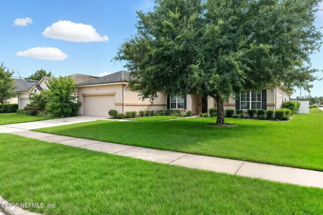 Foto del edificio - 1002 Wetland Ridge Cir