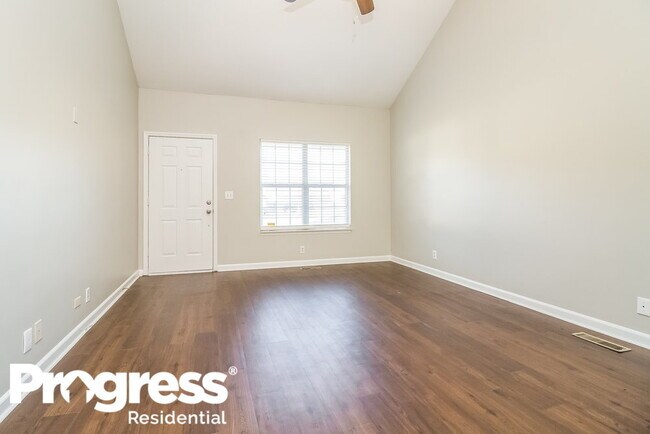 Foto del edificio - 1033 Cedar Creek Village Rd