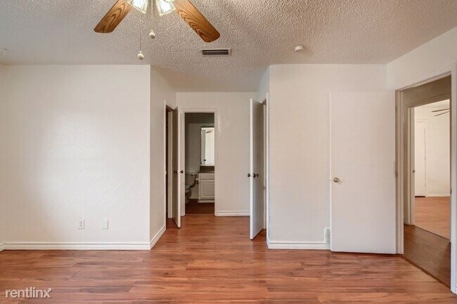 Building Photo - 3 br, 2 bath House - 1309 Duvall Drive