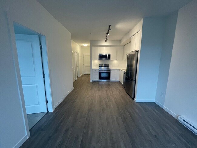 Photo du bâtiment - 15733-15785 85 Ave