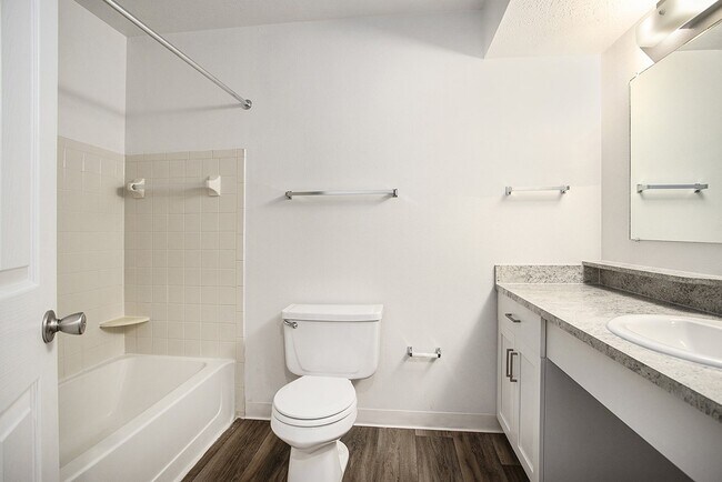 Building Photo - Pine Knoll Apartments