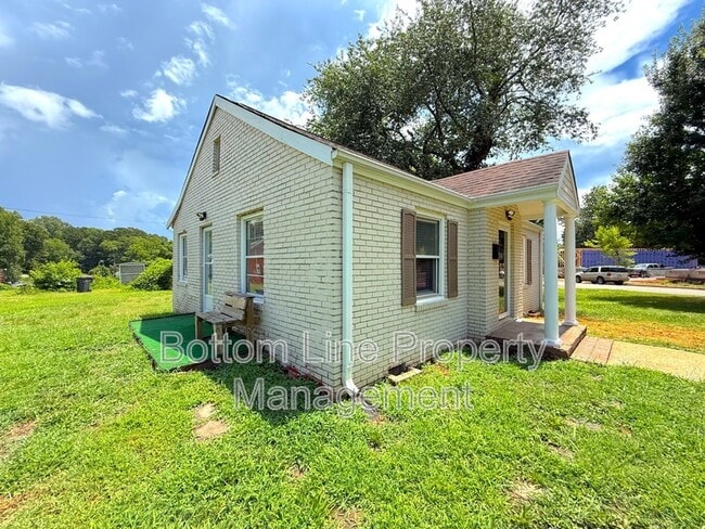 Photo - 516 Concordia Ave House