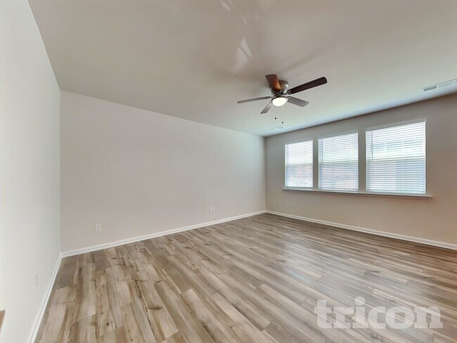 Building Photo - 112 Fennec Dr