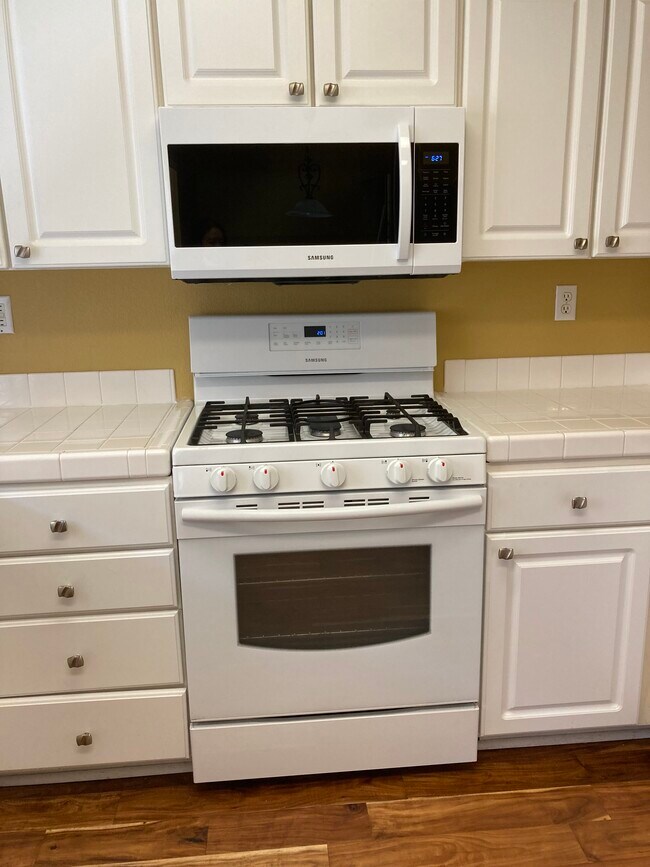 Foto del edificio - 10230 Wateridge Cir