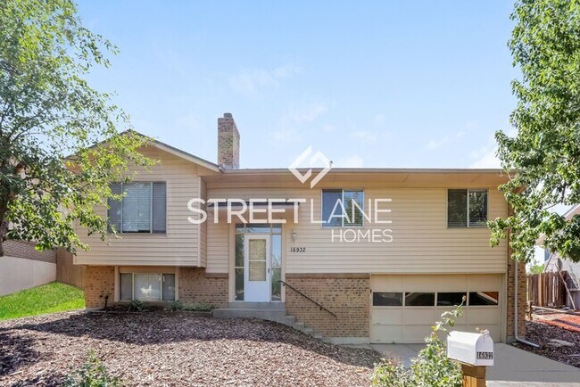 Building Photo - NOW OFFERING FIRST MONTH FREE IF LEASE SIG...