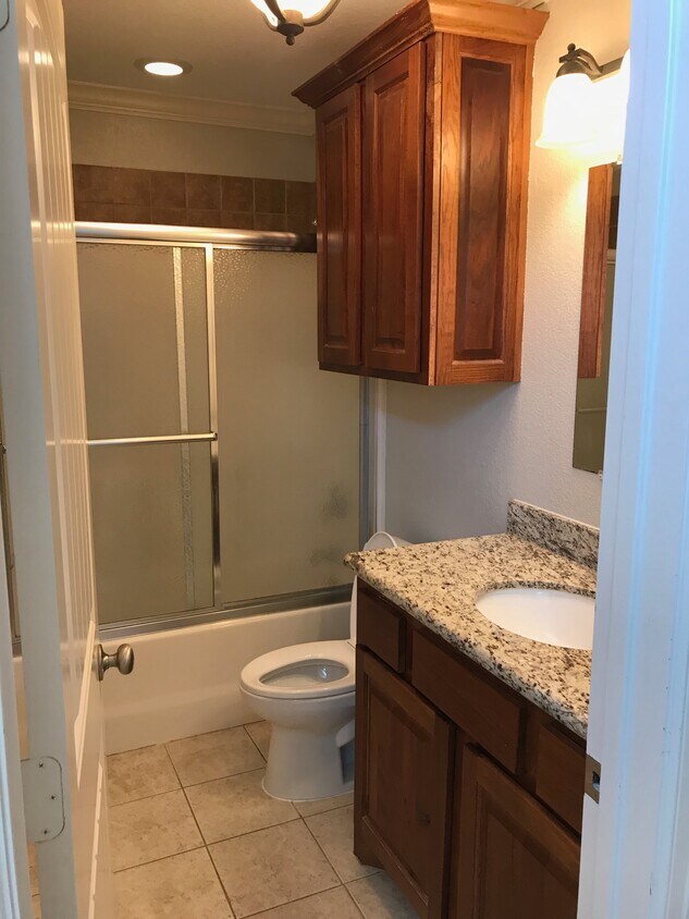 Master bathroom. - 604 South Ave A