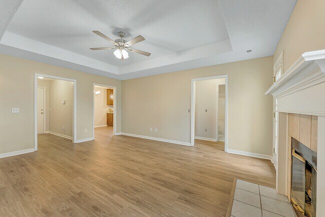 Building Photo - 334 Earnhardt Dr