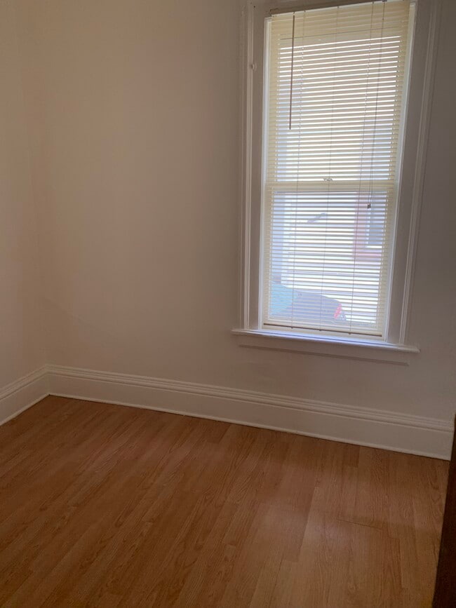 Foto del edificio - 81 Cameron St