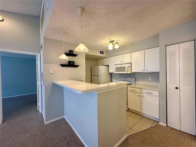 Building Photo - 2212 Grand Cayman Ct