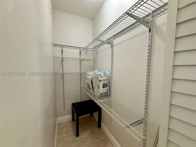 Foto del edificio - 13295 SW 72nd St