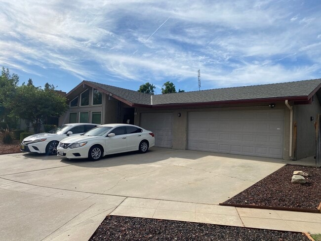 Building Photo - 3136 W Austin Way