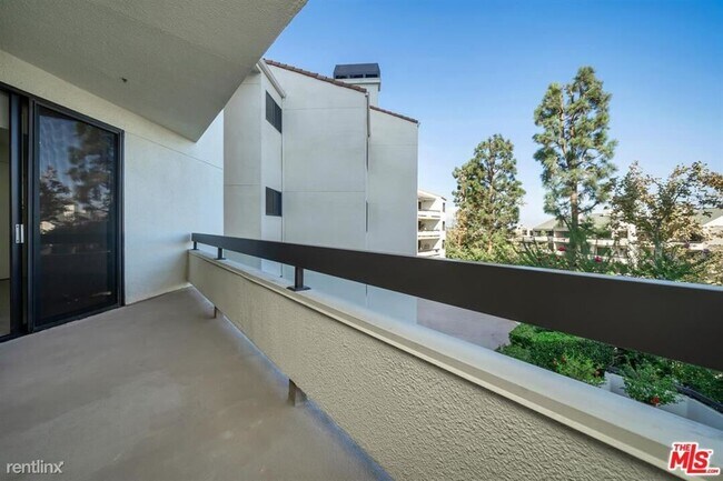 Foto del edificio - 2 br, 2 bath Condo - 2102 Century Park Ln ...